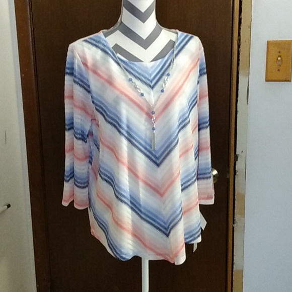 NWT Alfred Dunner 3/4 Sleeve Chevron Print Top w/attached necklace. size XL - Picture 2 of 9